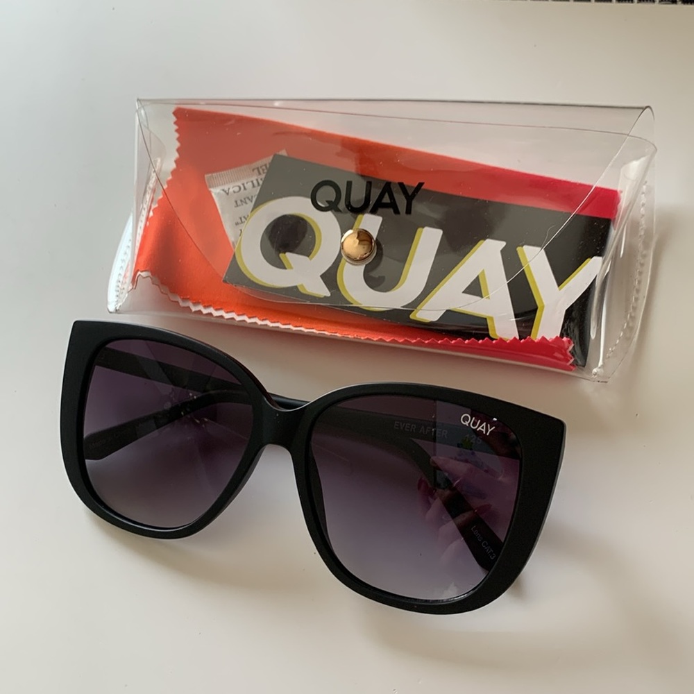 Quay - Square Lenses with UV Protection, Oversized Sunglasses (Ever After